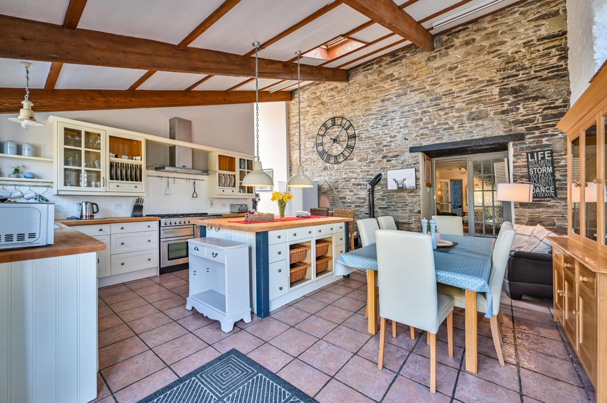 Polean Farm Cottages - With Free Animal Feeding And Pony Rides And Free Access To A Nearby Pool ルー エクステリア 写真